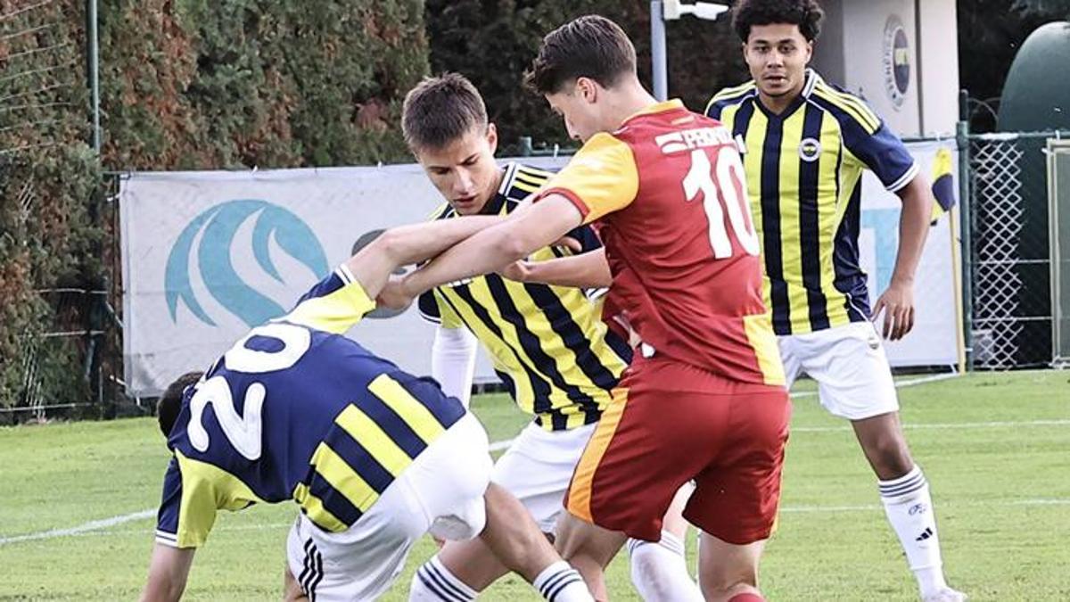 u19-derbisinde-kazanan-fenerbahce-fenerbahce-u19-galatasaray-u19-maci-sonucu-2-1-tivAvzxk.jpg