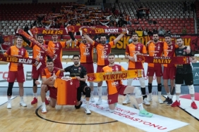 galatasaray-hdi-sigorta-deplasmanda-set-vermeden-kazandi-ecOKRwdw.jpg